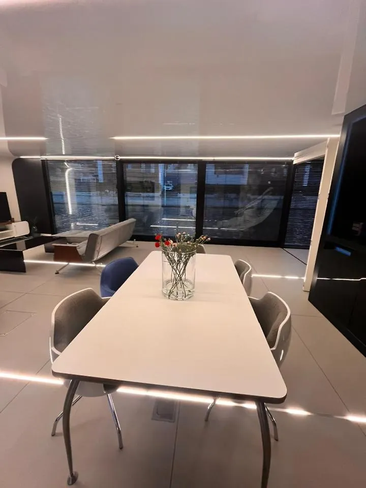 Apartment Dom Na Wodzie - Flohotel Gdansk Poland